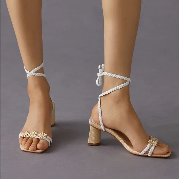 Schutz Hina Daisy Heel Sandal - Picture 11 of 11